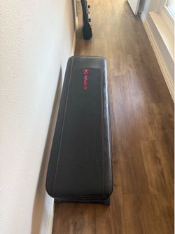 Flat workout bench