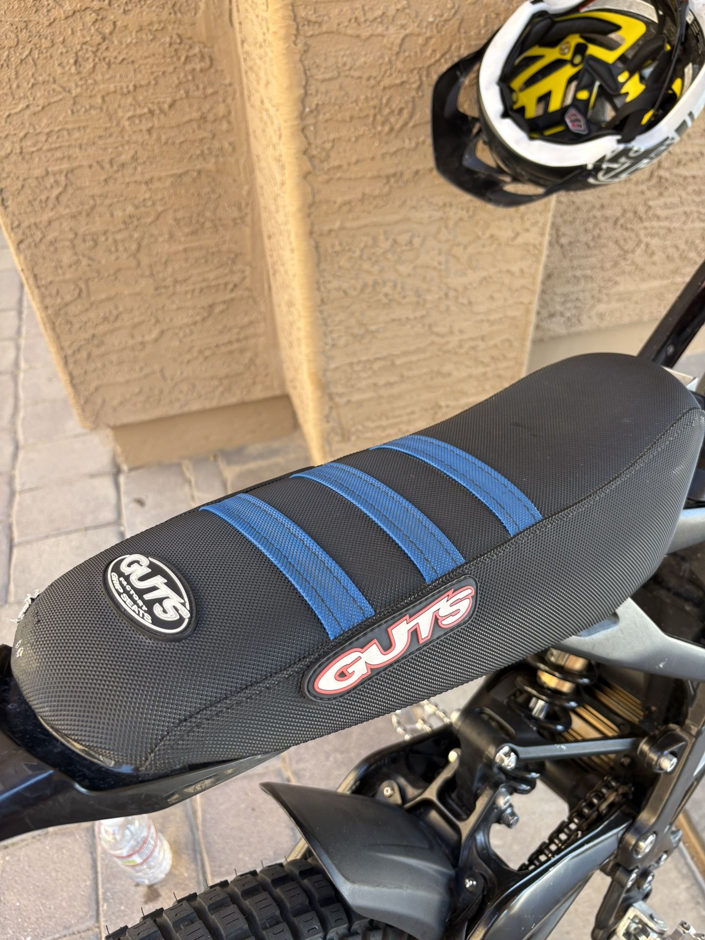 Surron guts seat cover