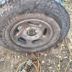 Tire And Wheel Lt265/75r16