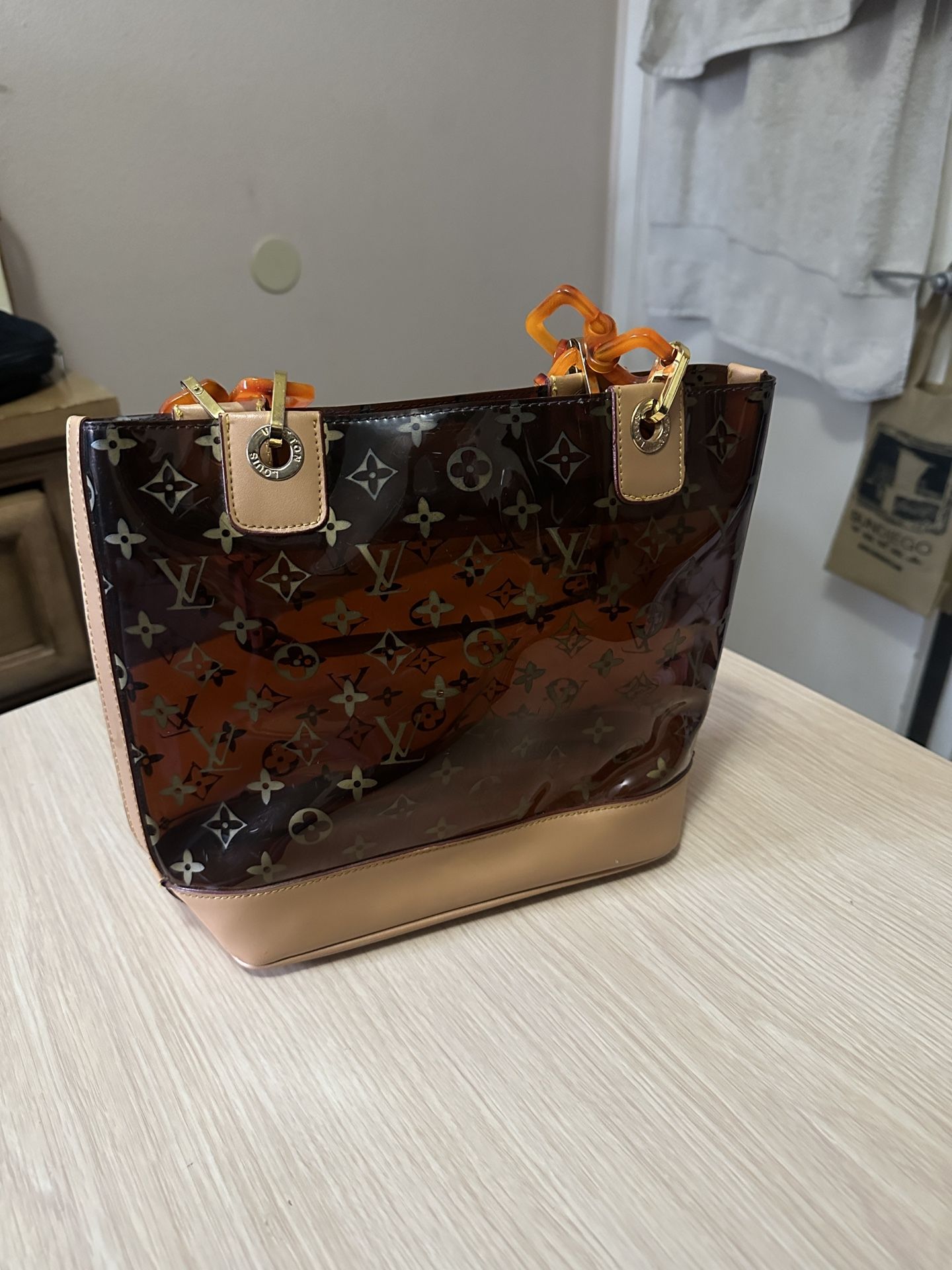 LOUIS VUITTON MONOGRAM TOTE