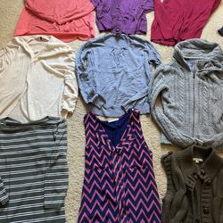 Women’s clothing - size Medium (jeans & Jacket)