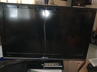 Toshiba 40” TV