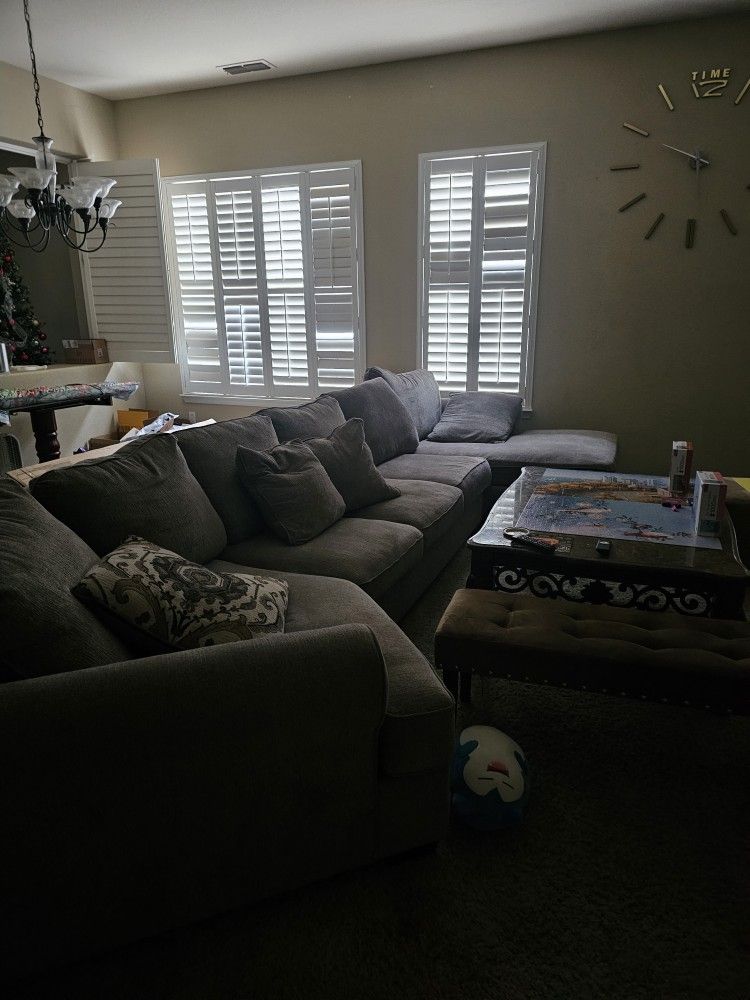 Sectional Sofa