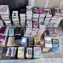 📚 LARGE COLLECTION OF GOOD BOOKS — GREAT PRICES! 📚