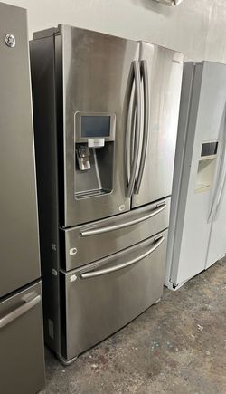 Samsung 4-Door Fridge Smart Stainless