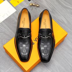 Louis Vuitton Men’s Leather Shoes With Box New 