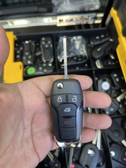 Remote Keys/ Llaves Controles 