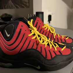 Men's Nike Air Bakin Black/Red - Size 8