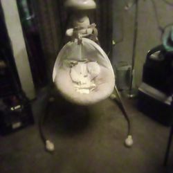 Snug A Puppy Swing (Fisher Price)