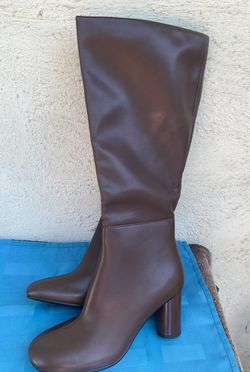 Brown Knee-High Block Heel Boots