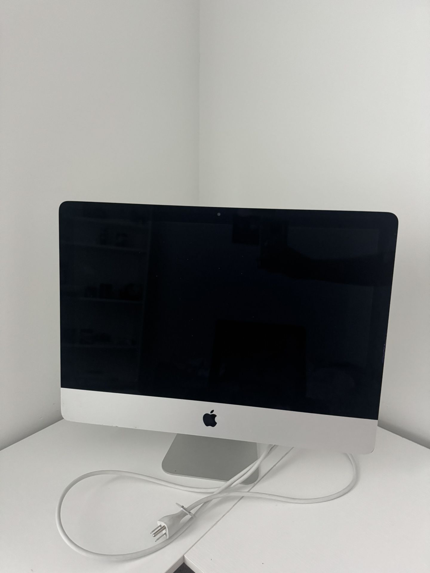 Apple iMac 21.5-inch (A1418)