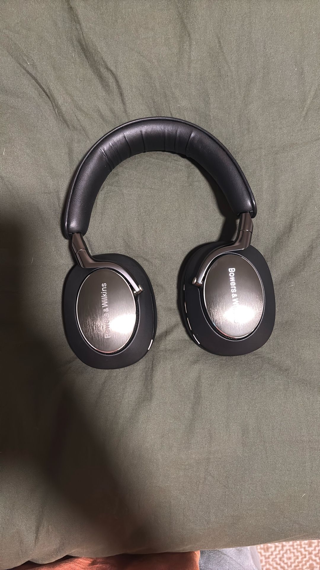 Bowers And Wilkins Px8