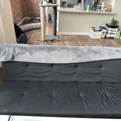 black futon 