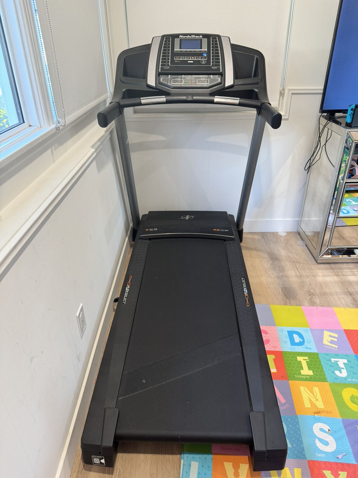 Nordic Treadmill T SERIES, Excellent condition -Nordictrack