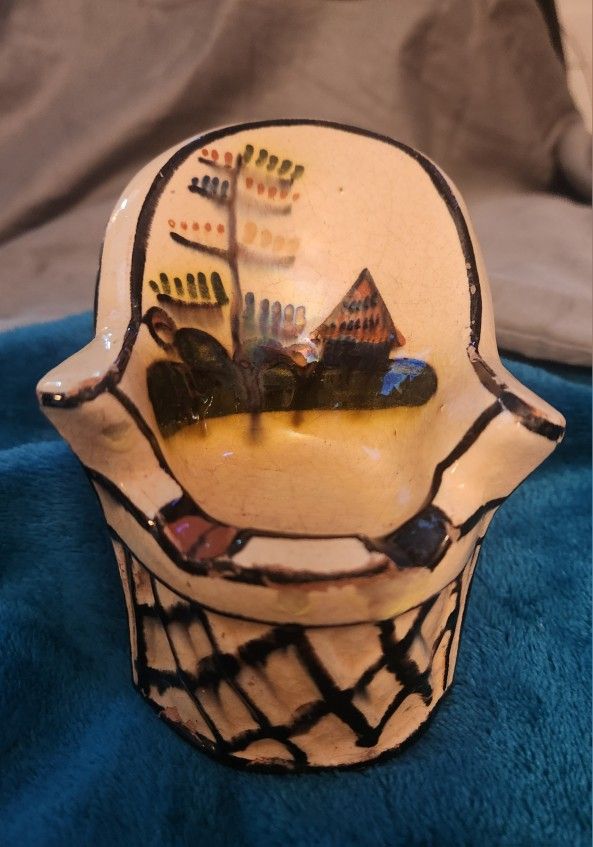 Ceramic Chair Ashtray