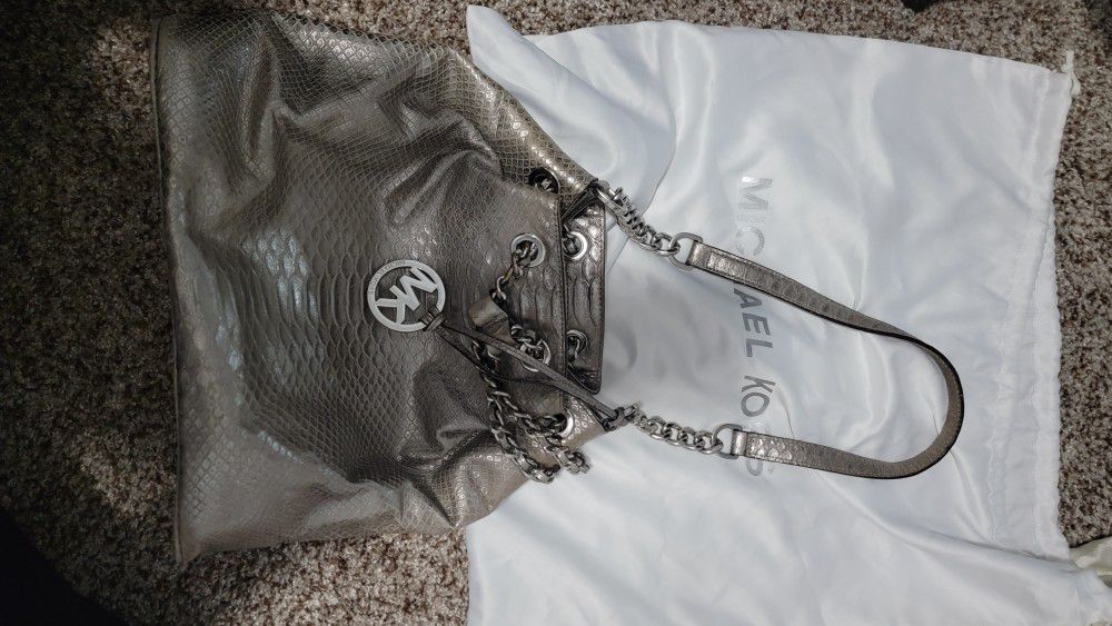 Michael Kors Frankie Embossed Leather Glossy Silver Metallic Python Bucket Bag

