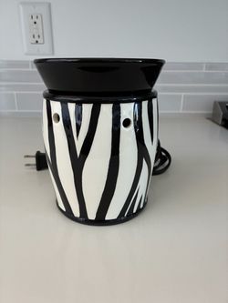 Scentsy Wax Warmer Zebra Design