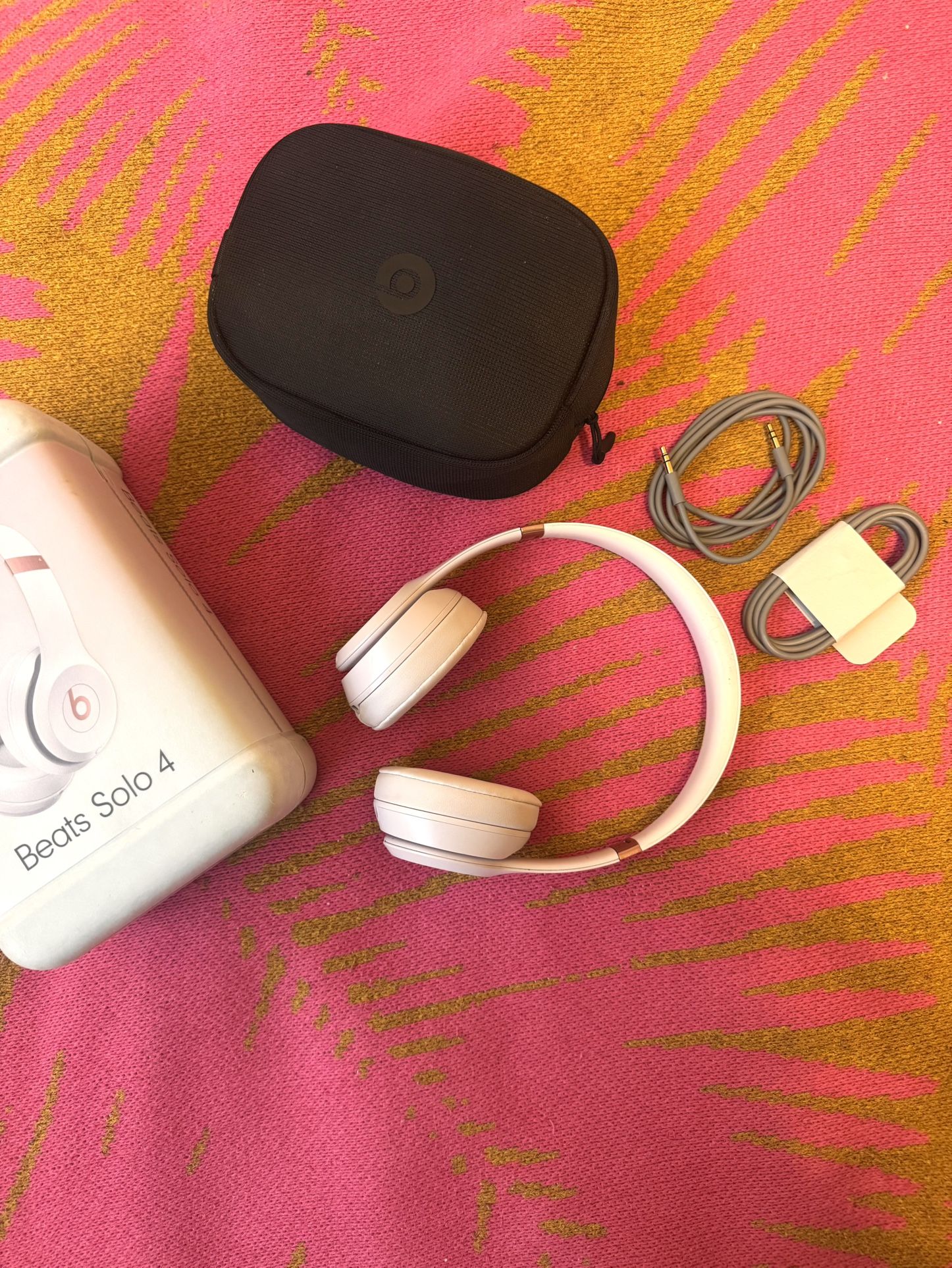 Beats Solo 4