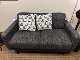 Hadley Night Black Tufted Loveseat