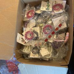 Random Jewelry Mix Box 