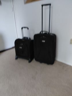 Carry on luggage $25 per bag 19152 zip