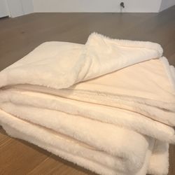 Threshold Fuzzy Blanket