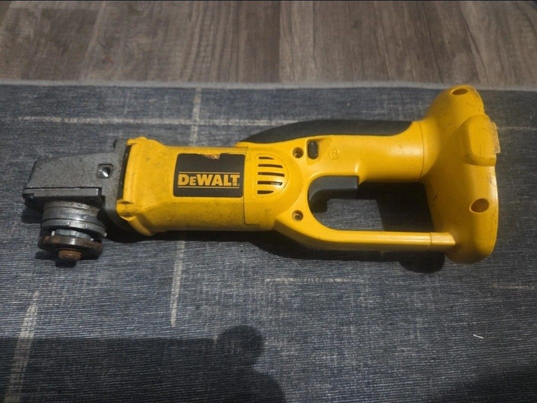 Dewalt DC410 Grinder tool Only