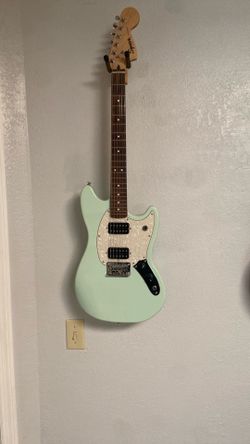 Fender electric guitar seafoam surf green