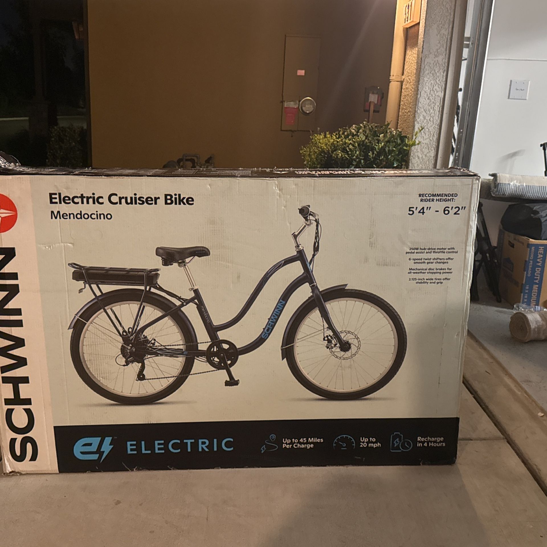 Schwinn Mendocino Electric Cruiser Bike