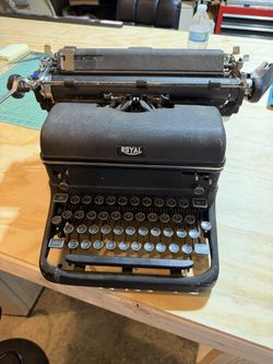 Royal Typewriter