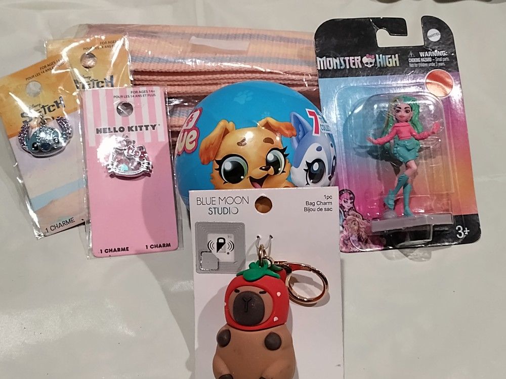 Girls Gifts Combo Lelo And Stitch Pendant X2, Hello Kitty Pendant, Monster High Figure, Belt + Everything Pictured