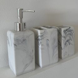 Modern Soap Dispenser- Bathroom Trio Set