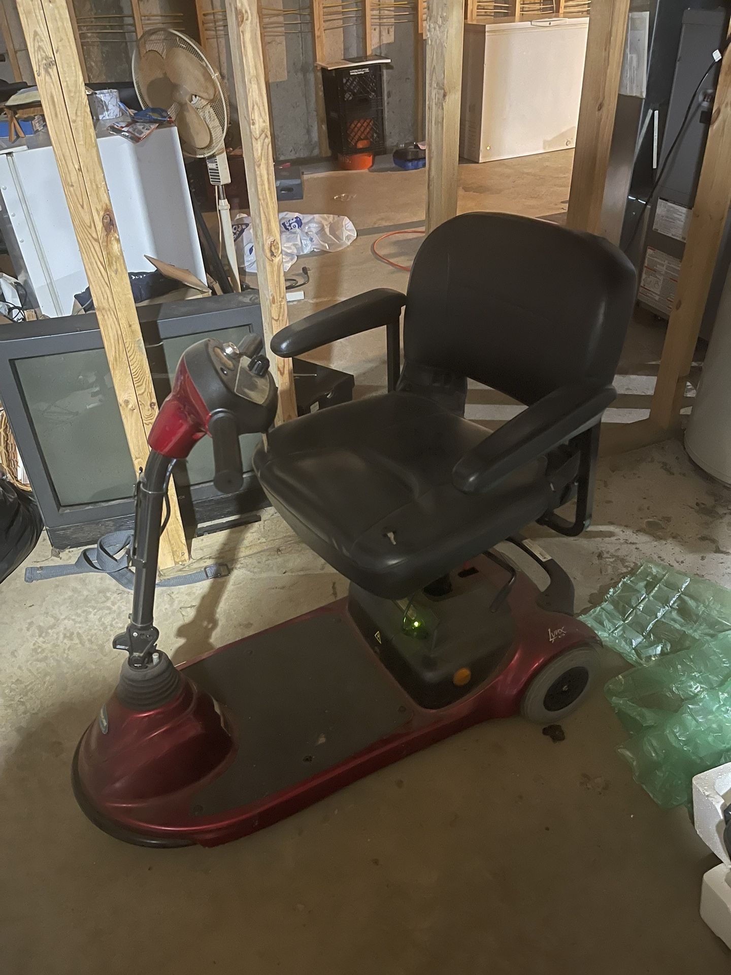 Lynx L3 Scooter Red