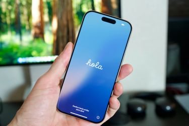 iPhone 16 Pro Max + Box (Has tikTok)