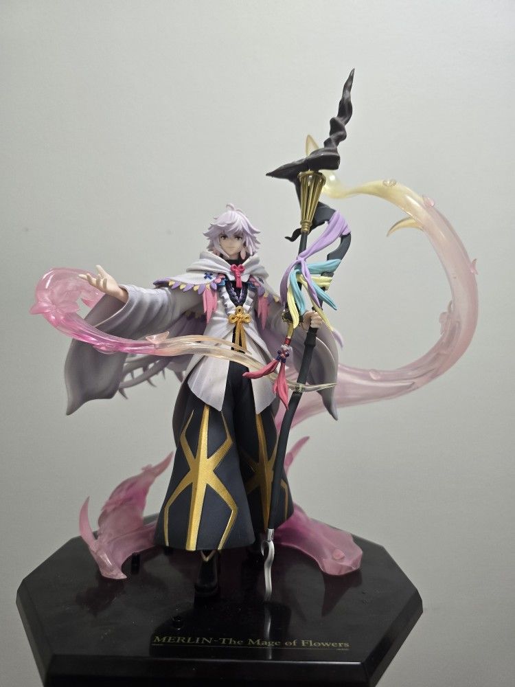 FIGURE - Merlin "The Mage Of Flowers"