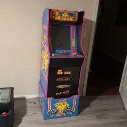 PAC Man Arcade Game