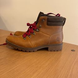 Woman’s Timberland Boots 