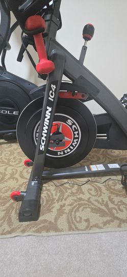 Schwinn IC4 Indoor Cycling Bike