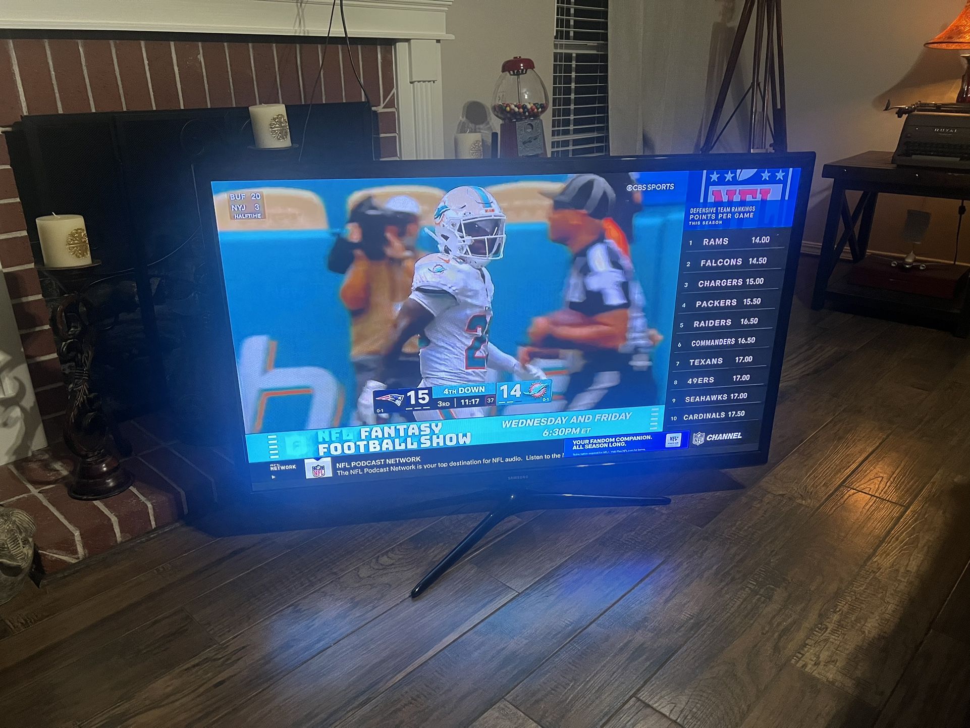 SAMSUNG 55” Tv