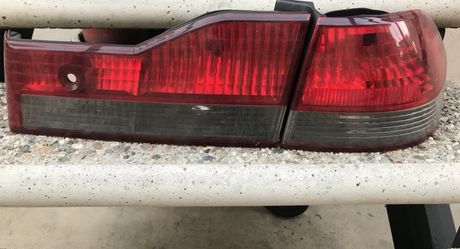 01-02 Accord Sedan Taillights (mismatched)