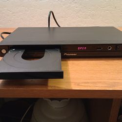Pioneer DV220-V DVD/USB Player 