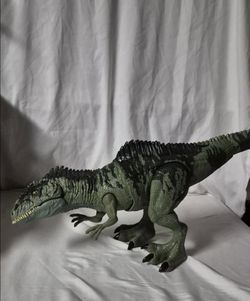 Jurassic World Dominon super Colossal dinosaur