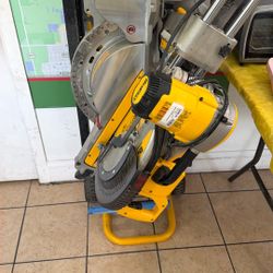 Dewalt Compound Miter Saw 