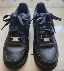 Kids Nike Air Force 1 Sneakers