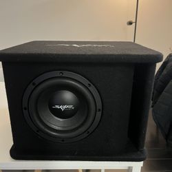 SKAR Audio Loaded Subwoofer Enclosure – Great Condition