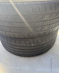 215/55/R17 Nexen Tires Pair 2 Tires In Real Good Shape