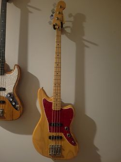 Fender jaguar jazz bass