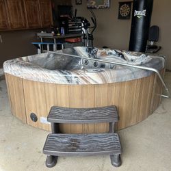 American Whirlpool 24 Jet Spa