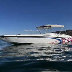 Cheetah Scorpion 23’ Open Bow, Low Hours