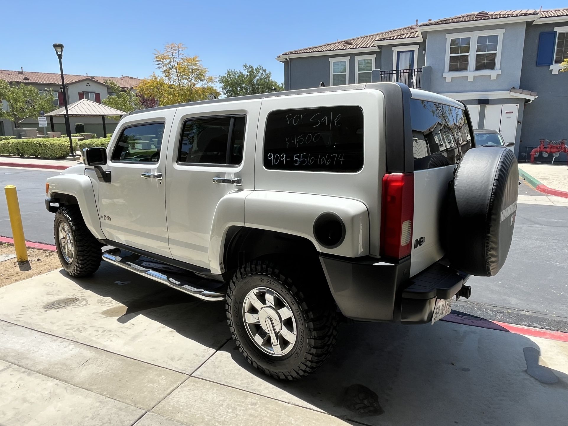 2004 Hummer H3 /manual Transmission  4x4